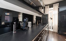 Retro Studio Old Town Apartment By Hostlovers